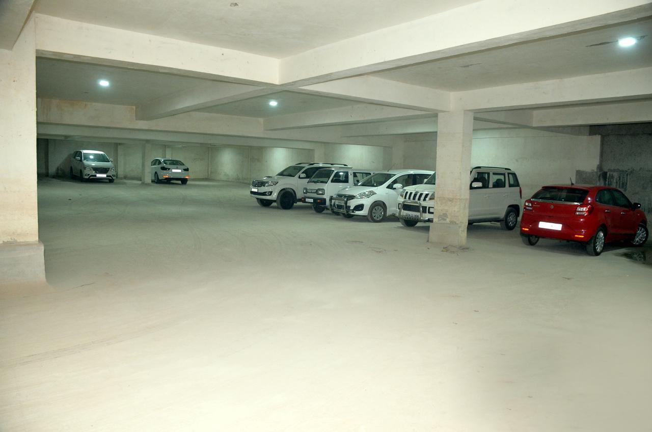 Hotel Solitaire Rāipur Exterior foto